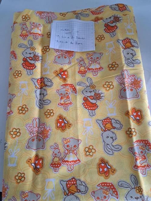tissus coton poly, Hobby en Vrije tijd, Stoffen en Lappen, Nieuw, Katoen, 120 cm of meer, 30 tot 200 cm, Geel, Ophalen of Verzenden