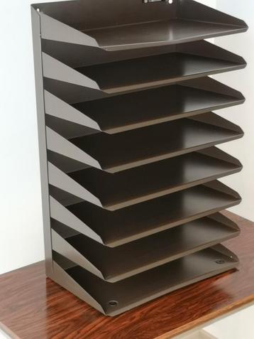 Vintage klasseermodule, sorteerrek beschikbaar voor biedingen