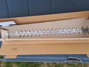 couteau coupe haie stihl 700MM beschikbaar voor biedingen