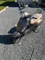 Vespa primavera 50 bronze, Fietsen en Brommers, Ophalen