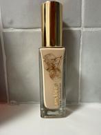 NIEUW Liquid glow foundation Warm 1.0 | I am klean, Ophalen of Verzenden, Nieuw, Gehele gezicht, Make-up