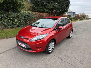 Ford Fiesta 2009 en excellent état, Rouge, Achat, 4 portes, 1250 cm³