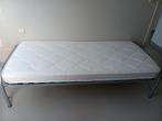 1 persoonsbed, met matras en wieltjes, compact opplooibaar, Ophalen, Zo goed als nieuw