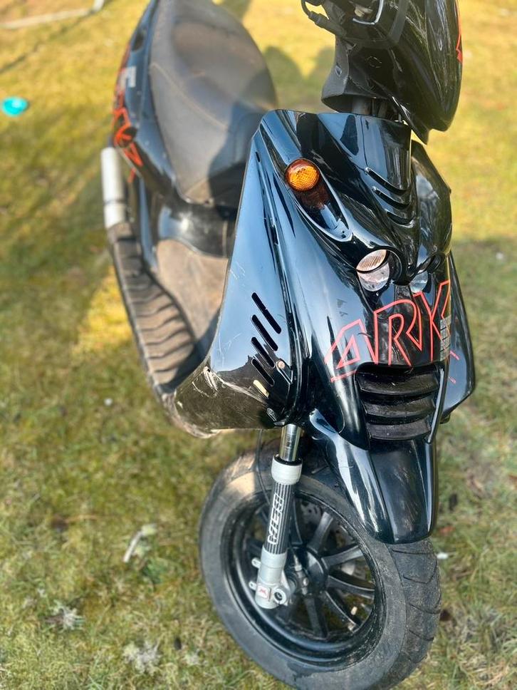 Beta ark 70cc b klasse, Vélos & Vélomoteurs, Scooters | Yamaha, Comme neuf, Enlèvement