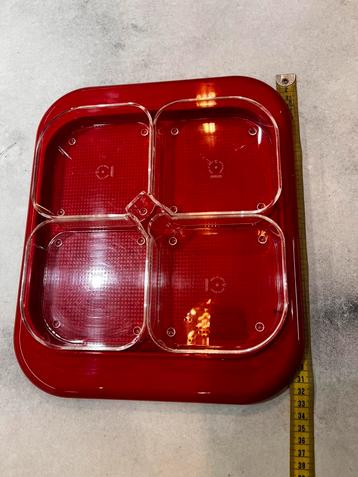 Hapjes schaal rood retro perfect, Huis en Inrichting, Woonaccessoires | Dienbladen, Ophalen of Verzenden, Zo goed als nieuw, Vierkant