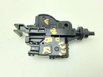 TANKKLEP SCHAKELAAR Toyota C-HR (X1,X5) (01-2016/-) beschikbaar voor biedingen