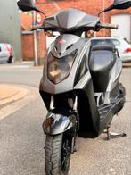 Kymco A klasse, Fietsen en Brommers, Scooters | Kymco, Benzine, 25 cc, Agility, Gebruikt