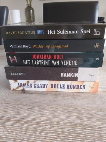 Pakket nieuwe boeken (thrillers) beschikbaar voor biedingen