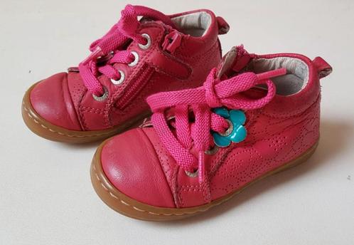 KICKERS - Chaussures en cuir rose - P.20, Enfants & Bébés, Vêtements enfant | Chaussures & Chaussettes, Utilisé, Chaussures, Fille