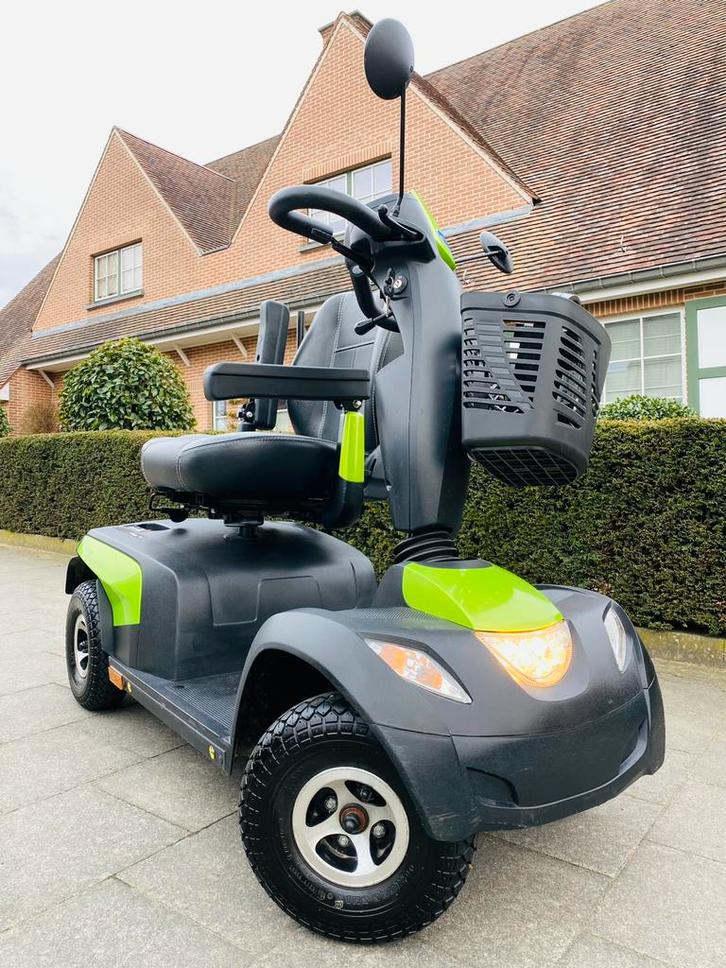 Nieuwstaat Scootmobiel Invacare comet pro invalide scooter, Diversen, Rolstoelen, Zo goed als nieuw, Elektrische rolstoel, Inklapbaar