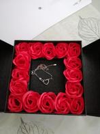 SWAROVKI ZILVER KETTING MET HARTJE, Handtassen en Accessoires, Kettingen, Met strass, Ophalen of Verzenden, Zo goed als nieuw