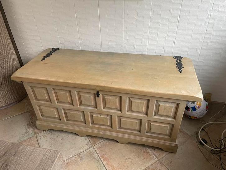 Houten opbergkist, Huis en Inrichting, Woonaccessoires | Kisten, Zo goed als nieuw, 50 tot 75 cm, 50 tot 75 cm, 100 tot 150 cm