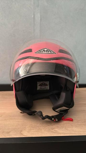 Pink brommerhelm SMK beschikbaar voor biedingen