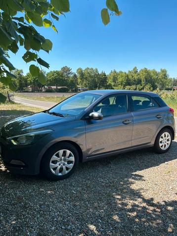 Hyundai i20, Argent ou Gris, Euro 6, Noir, 5 portes