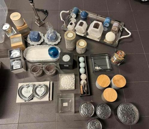 Groot partij decoratie: schalen, vazen, plateaus, kaarsen, Huis en Inrichting, Woonaccessoires | Kandelaars en Kaarsen, Zo goed als nieuw