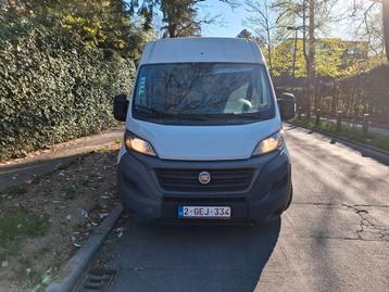 Fiat année 2021 - 3L essense  CNG, Auto's, Bestelwagens en Lichte vracht, Particulier, Te koop, Fiat