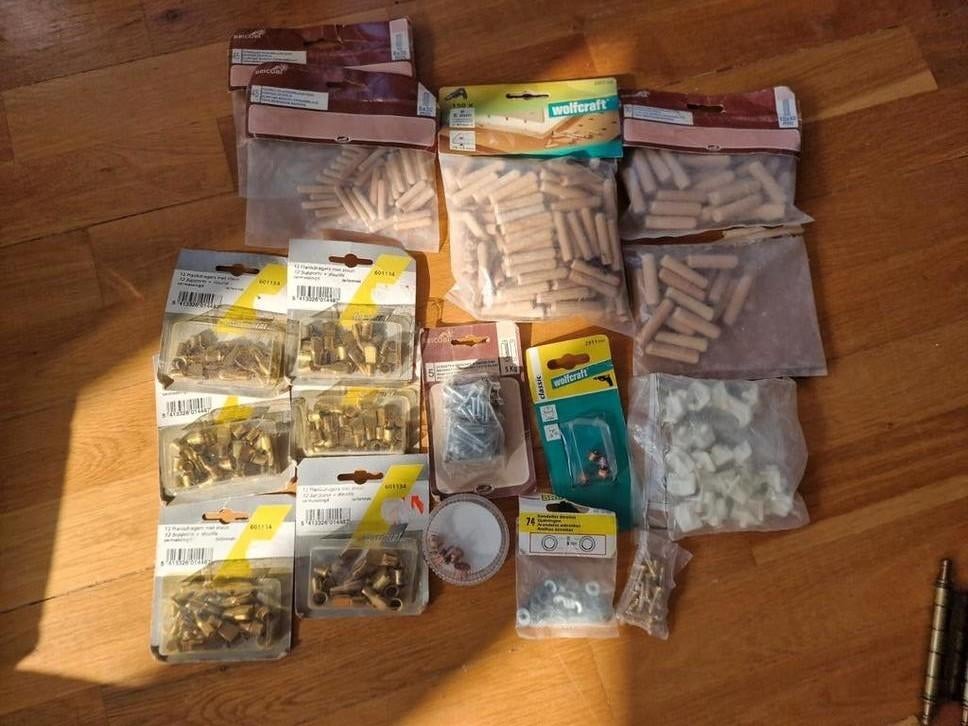 Quincaillerie, Bricolage & Construction, Enlèvement, Neuf