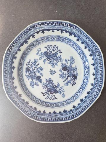 Chinees underglaze blue porseleinen bordje 18e eeuw beschikbaar voor biedingen