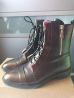 Bronskleurige laarzen maat 40, Ophalen