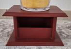 Te koop klein houten decoratief stoofje (hoogte: 12 cm)., Enlèvement ou Envoi, Comme neuf