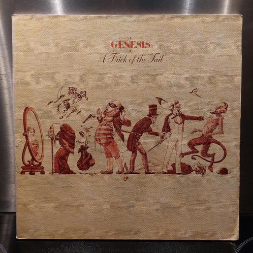 Genesis - A Trick Of The Tail LP, Cd's en Dvd's, Vinyl | Rock, Zo goed als nieuw, Poprock, 12 inch, Ophalen of Verzenden