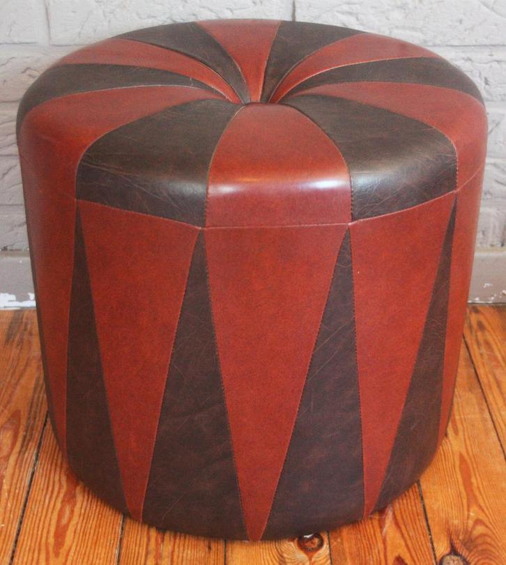 Vintage Ronde Poef Uit Jaren 60 / Lichtbruin-Donkerbruin, Huis en Inrichting, Zetels | Voetbanken en poefs, Zo goed als nieuw