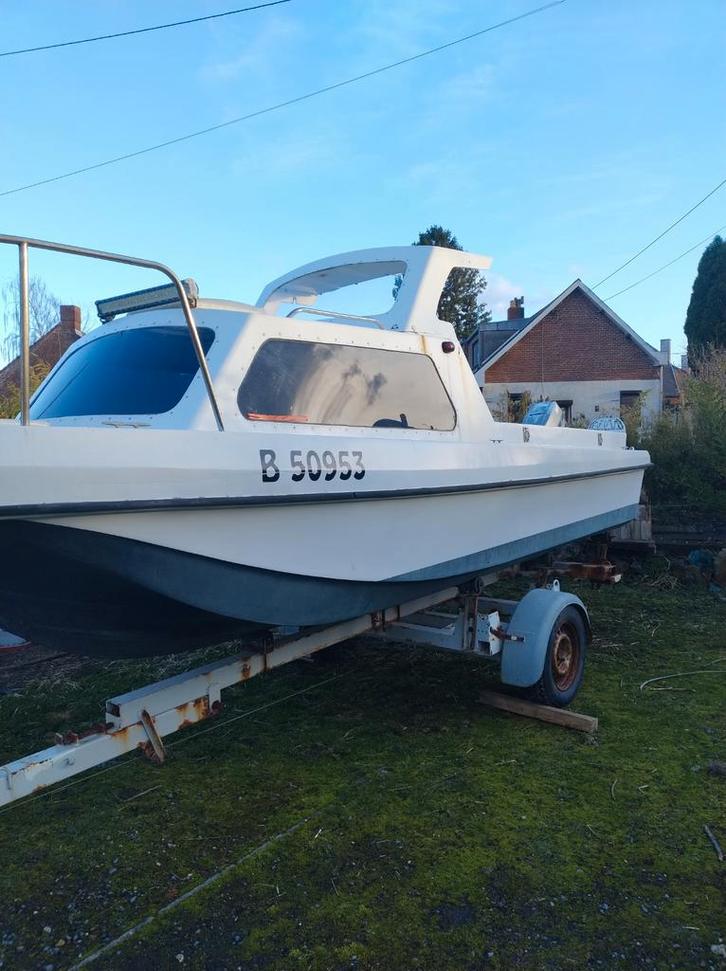 Bateau avec cabine 5,4M., Watersport en Boten, Motorboten en Motorjachten, Ophalen