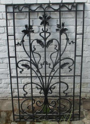 art nouveau cast iron gril bloemen Guimard beschikbaar voor biedingen