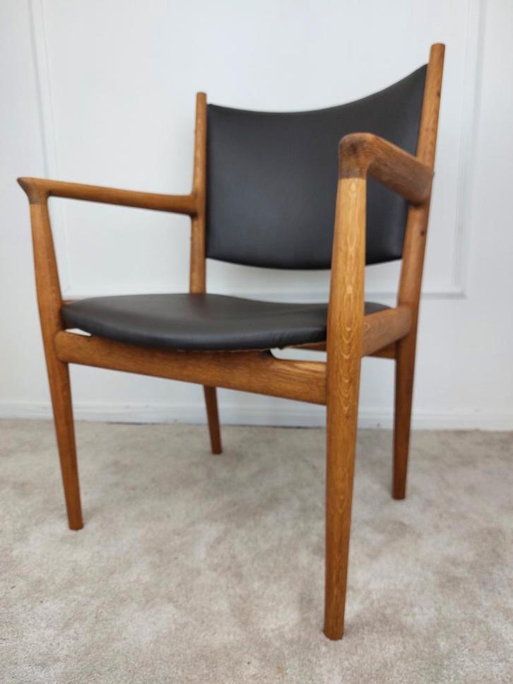 JH513 fauteuil van HJ Wegner voor Johannes Andersen, Huis en Inrichting, Stoelen, Zo goed als nieuw, Eén, Hout, Leer, Ophalen