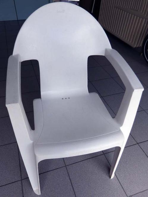 Witte Tuinstoel, Hartman: € 5,00, Tuin en Terras, Tuinstoelen, Zo goed als nieuw, Kunststof, Ophalen
