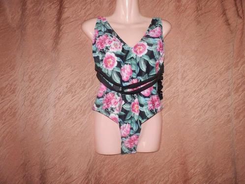 (1)- maillot femme t.42 noir fleuri, Kleding | Dames, Badmode en Zwemkleding, Zo goed als nieuw, Badpak, Zwart, Ophalen of Verzenden
