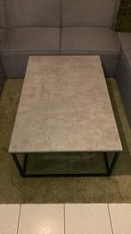Leuke salontafel en licht van gewicht, Ophalen, Gebruikt