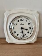 Vintage Wandklok Junghans met wit keramiek, Ophalen of Verzenden