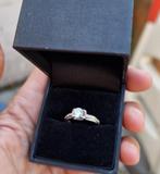 Ring met Diamanten (16 mm), Handtassen en Accessoires, Ringen, Met edelsteen, Gebruikt, Ophalen of Verzenden, Dame