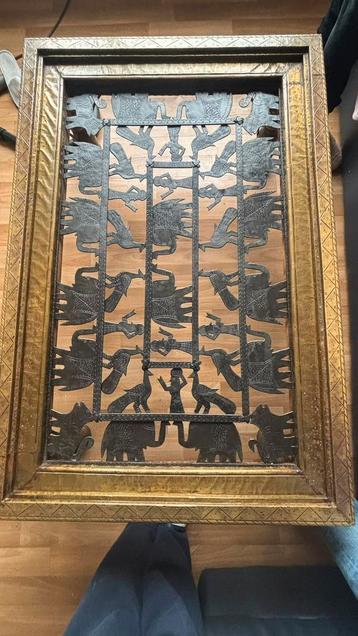 Unieke bronzen salontafel – handgemaakt Afrikaans kunstwerk beschikbaar voor biedingen