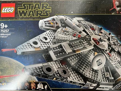 Lego Millenium Falcon 75257, Kinderen en Baby's, Speelgoed | Duplo en Lego, Zo goed als nieuw, Lego, Complete set, Ophalen