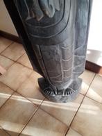 Statue en bois, Enlèvement