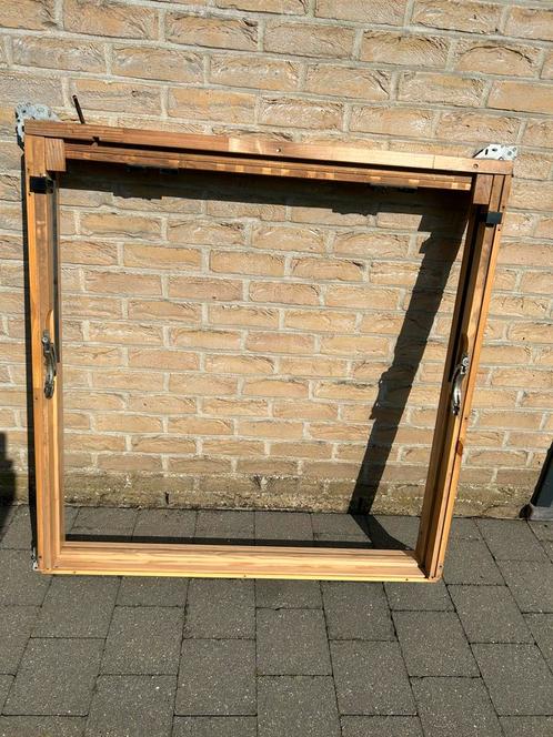 VELUX kantel dakraam GGLS06 (met verduistering), Doe-het-zelf en Bouw, Glas en Ramen, Gebruikt, Dakraam, Ophalen