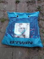 B-Twin 320 hatchback fietshouder, 3 fietsen of meer, Zo goed als nieuw, Brede banden, Achterklepdrager