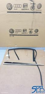 GOLF 7 VARIANT LINKSACHTER DEUR RUBBER LIJST CHROME Portier, Volkswagen, Nieuw, Ophalen of Verzenden, Volkswagen