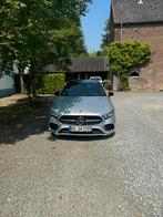 Merceds a180D amg line pano stoelverwarming etc., Auto's, Mercedes-Benz, Grijs, Zilver of Grijs, Te koop, Leder en Alcantara