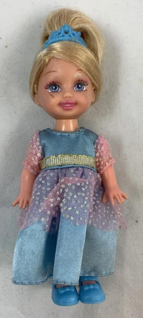 Barbie Tika olifant prinses Shelly pop Mattel 2007 K8118, Verzamelen, Poppen, Zo goed als nieuw, Pop, Verzenden