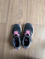 New balance schoenen meisjes maat 30, Kinderen en Baby's, Kinderkleding | Schoenen en Sokken, Ophalen of Verzenden, Zo goed als nieuw
