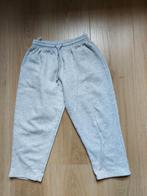 Licht grijze joggingbroek - jongen - maat 116, Enfants & Bébés, Vêtements enfant | Taille 116, Utilisé, Garçon, Enlèvement ou Envoi