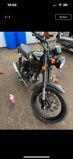 Bullit hunt 125cc, Fietsen en Brommers, Brommers | Derbi, Zo goed als nieuw, 5 versnellingen, 125 cc, Ophalen of Verzenden