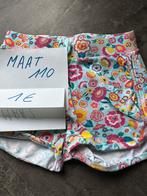 Short met bloemenmotief - C&A, Kinderen en Baby's, Kinderkleding | Maat 110, C&A, Meisje, Ophalen of Verzenden, Overige typen