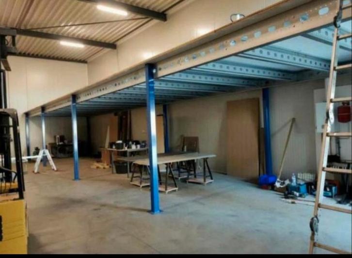 Gebruikte magazijnvloer 100 m2, Zakelijke goederen, Kantoor en Winkelinrichting | Magazijn, Stelling en Opslag, Ophalen