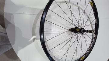 roue de vélo Canondale  disponible aux enchères