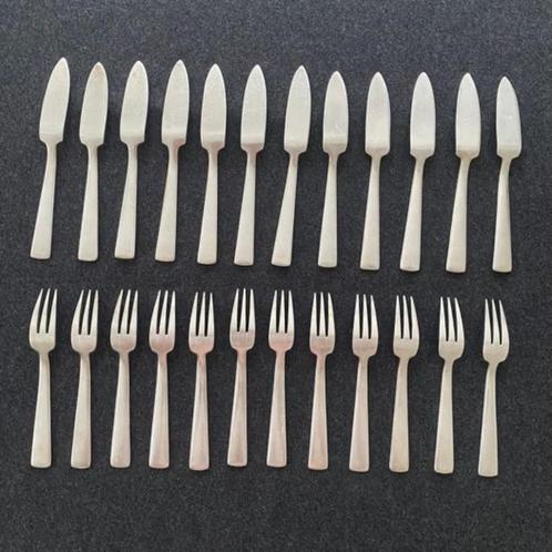 visbestek 24 stuks vintage verzilverd metaal 1930 Ercu, Antiek en Kunst, Antiek | Bestek, Ophalen