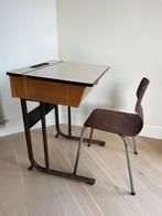 Vintage Kinder bureau met stoel, Huis en Inrichting, Ophalen, Zo goed als nieuw, Bureau